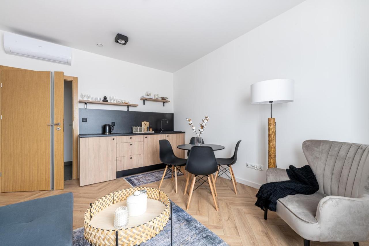 Modom Szymony 15 B Aparteo Апартаменти *
